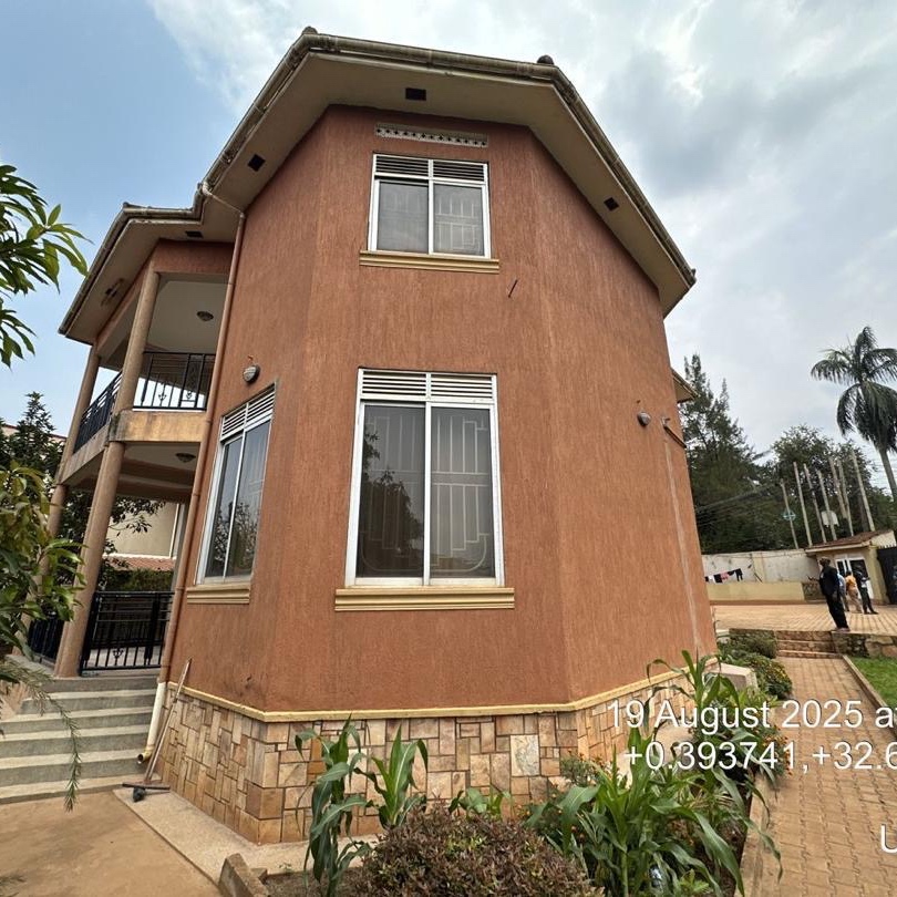 uganda44948's tweet photo. Bank foreclosures

5 bedrooms house for sale in Najjera

Plot size: 100ft X 100ft - price 550M ugx

WhatsApp + 256 702968650 https://t.co/sgNYL7us7A