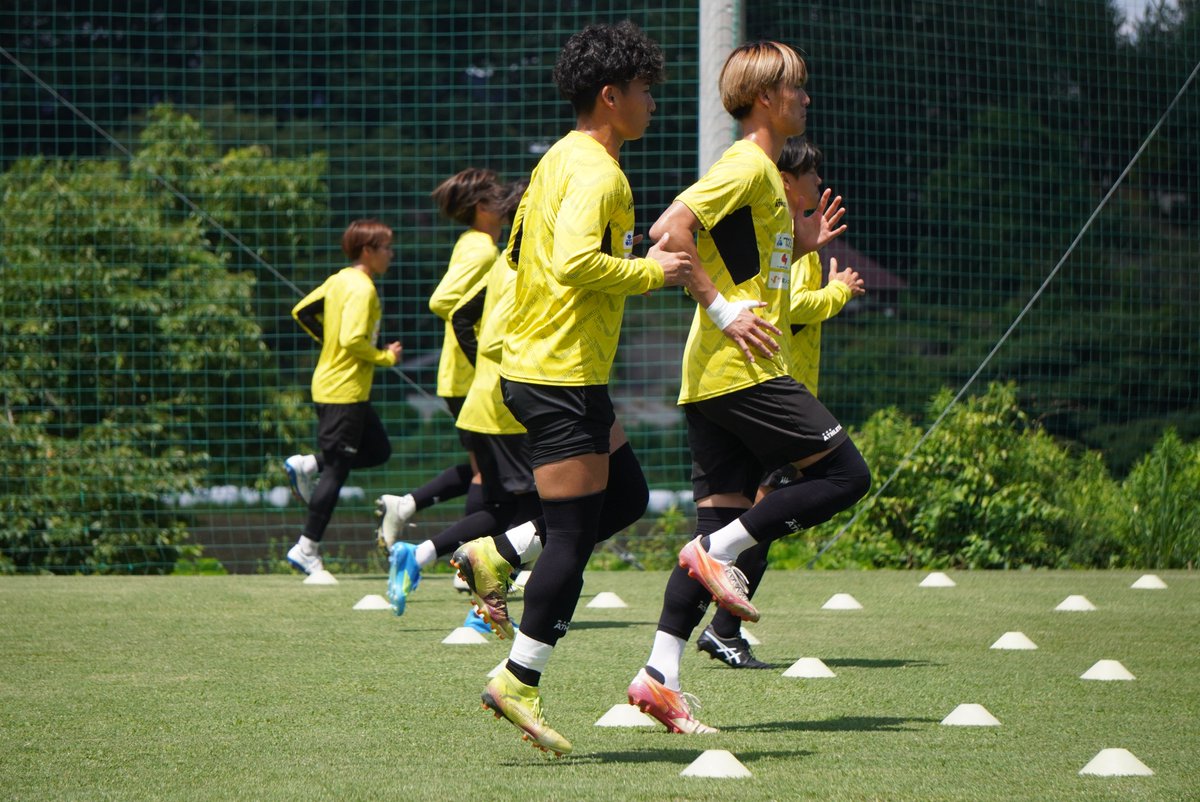 tochigisc's tweet photo. 【トップチーム】
2026 TOCHIGI SUMMER CAMP Supported byマロニエ交通 ⚽️✨
￣￣￣￣￣￣￣￣￣￣￣￣￣￣
全員でキャンプがスタートしました⚽️🔥
今日は写真多めのレポートです📷✨

こちらから📲
https://t.co/fAHGp8EsTh

#栃木ＳＣ https://t.co/dt7g5rjGnU