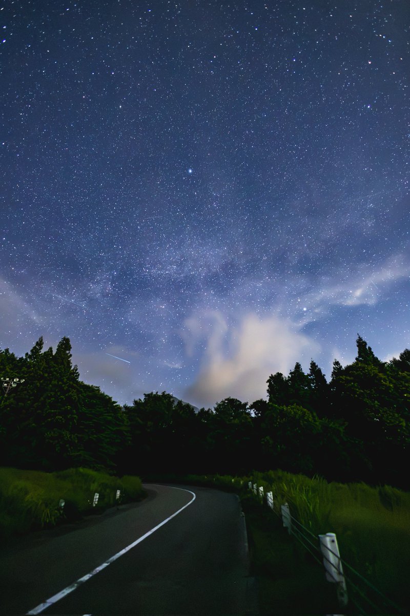 soma0621's tweet photo. 七夕！

彦星を白鳥みたいな雲が運んでくれそう https://t.co/waZlZF1q2G