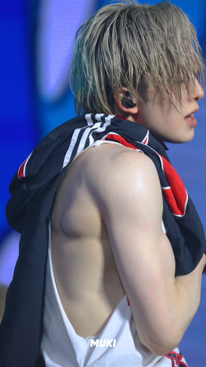 furrbae's tweet photo. uhhhhhhh ok uhhhhh side profile uhhhhh https://t.co/2SU1oeUcXa