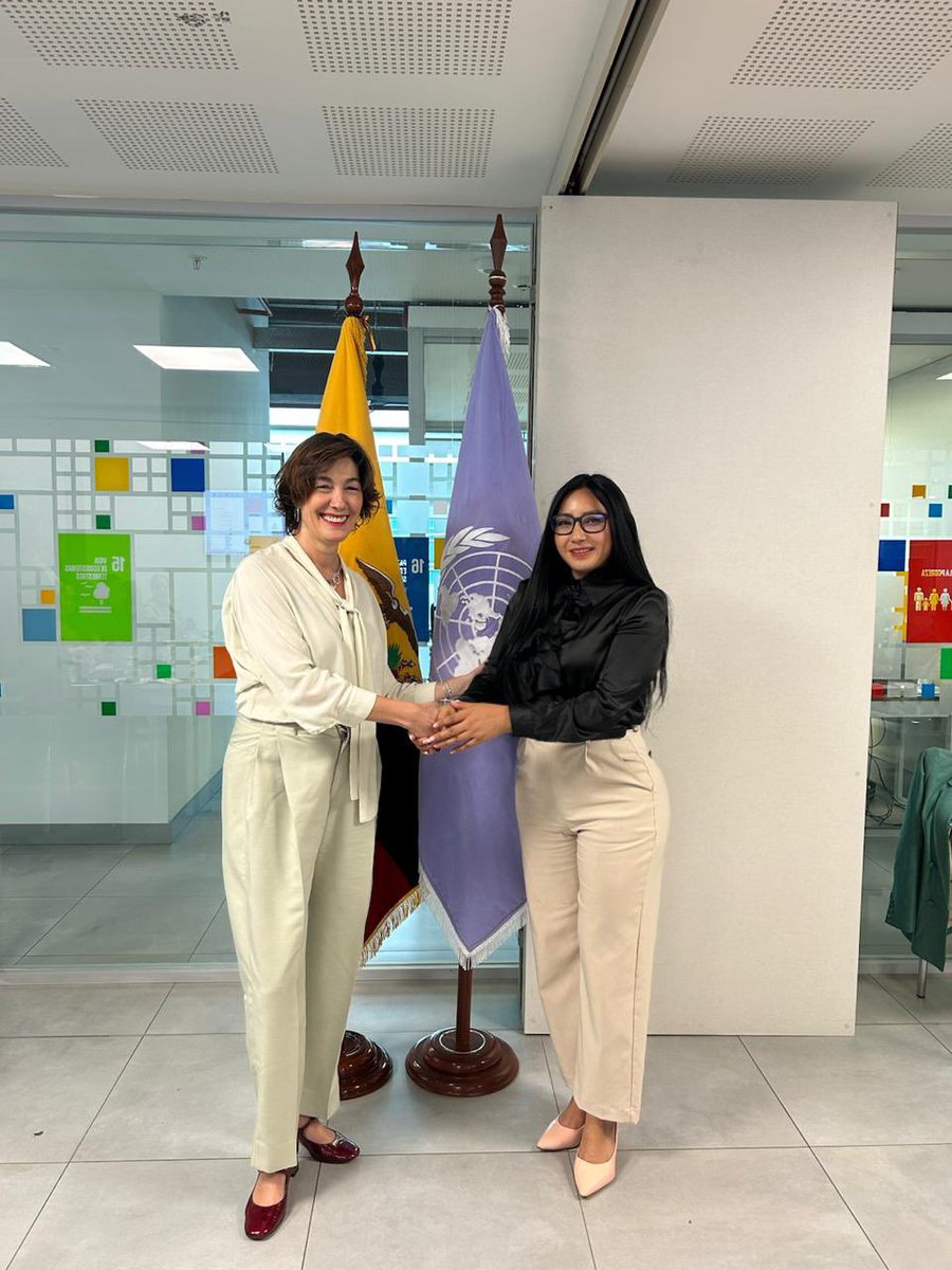 Riesgos_Ec's tweet photo. 📍Quito 

La Subsecretaria General, Mariana Quispillo, expuso ante Naciones Unidas en Ecuador los posibles impactos del evento El Niño en el país.

Articulamos acciones de prevención, preparación y respuesta para fortalecer la gestión del riesgo.

#GobiernoDelEcuador https://t.co/CErtVvf7gT