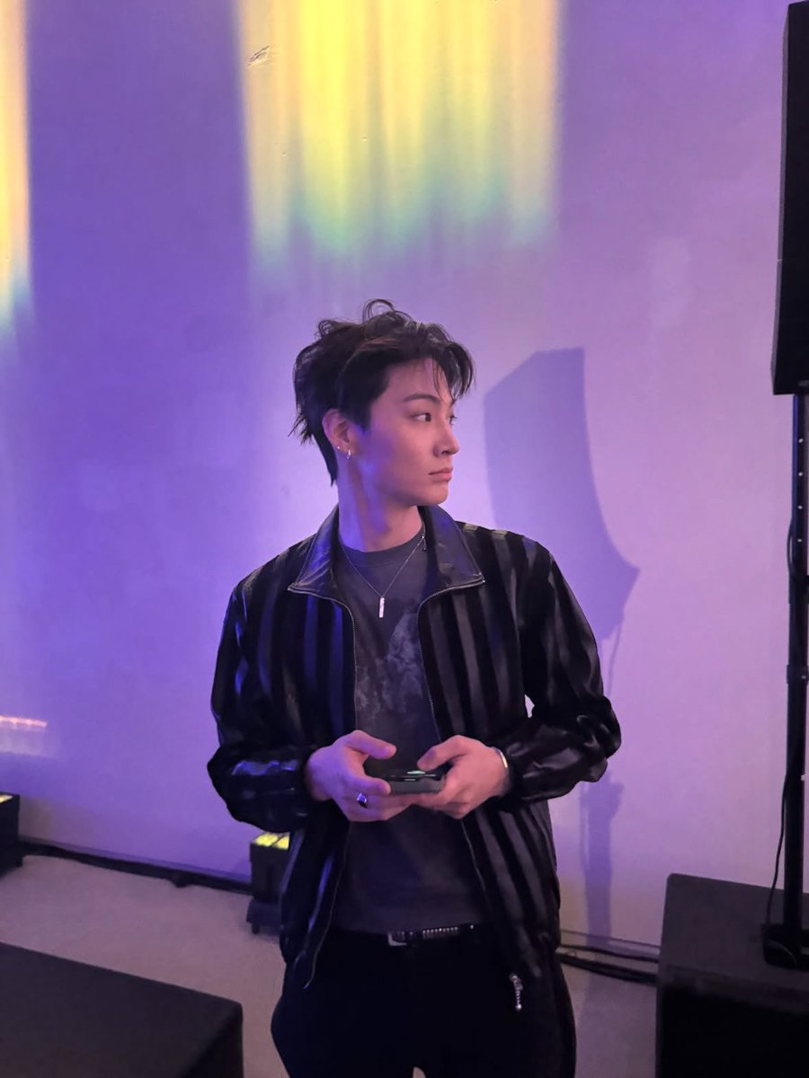 OT7Ahga's tweet photo. [📷] 260707 | JAY B’s Post (2/2)

“Working toward becoming that effortlessly charming guy (느좋남)...”

🎧 Amy Winehouse ・ Half Time

@defjaybkr #JAYB #Def. #제이비 #재범 @528hzkr @528hzjp 🍓 https://t.co/Q2LWG82yzg