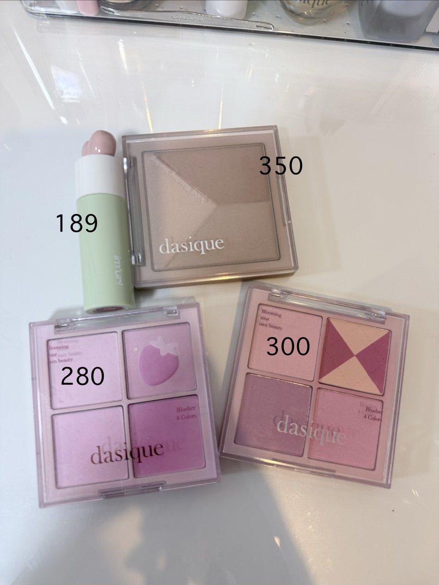 ifoundcutething's tweet photo. ส่งต่อ 🩵🩵🩵
บลัช imur 09 , dasique 06 berry smoothie , 05 violet knit 
คอนทัวร์ dasique 02 cool blending 

#ส่งต่อคสอ #ส่งต่อคสอมือ2 #คสอมือสอง #ส่งต่อเครื่องสำอาง #ส่งต่อเครื่องสําอางมือสอง #dasique #hince #jungseammool #bwb #ส่งต่อเครื่องสําอางมือ2 #wakemake #amuse #laglace https://t.co/Gq5P625K2p