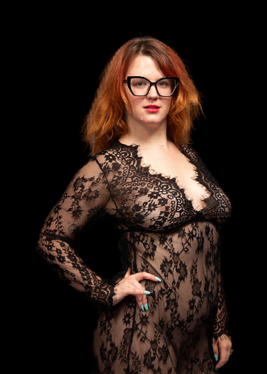 MistressRoseee's tweet photo. Does this lace dress look hot on me? https://t.co/X52ENsYqup