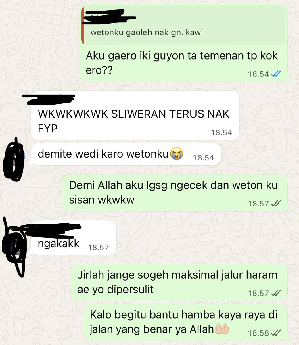 markcoolaf's tweet photo. Pas bgt lewat dan beneran aku baru tau kalo ada weton2 tertentu ga boleh kesana hahah
Ini konteksnya lagi bahas konser 127 dan aku bercanda suruh temenku ke gunung kawi tp ternyata dia juga gabisa kesana?? Ngakak bgt😭😭 https://t.co/pKwKbBrK5z