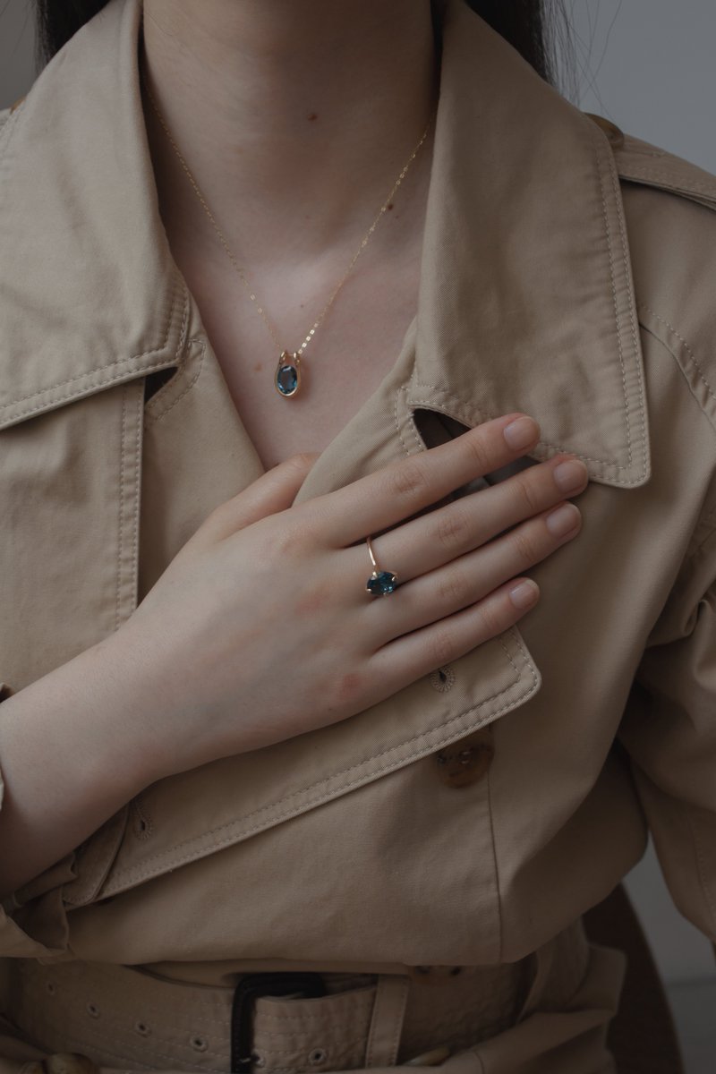 NandoJewelry's tweet photo. 建築デザインから着想を得た構造で、宝石が最も美しく輝く光を追求したジュエリーを制作しています💎

7月は東京・入谷と名古屋で、実際にジュエリーをご覧いただけます。

━━━━━━━━━━━━━━━

【東京】 📍SOOO dramatic!
（入谷にあるギャラリー）
-The Weekend Edit-
7/11(土) 13:00–18:30 7/12(日) 11:00–17:00

デザイナーとお話ししながら、 ・ご試着 ・セミオーダー ・お持ち込みルースのご相談 なども承ります。
※定番品に加え制作過程で生まれたサンプル品、
お求めやすくなったB品も登場します デザイナーと縁のある6ブランドとの共同開催です
━━━━━━━━━━━━━━━

【名古屋】 📍LACHIC 名古屋 1F
7/31(金)–8/4(火) 11:00–21:00

4年ぶりの名古屋POP-UP💎
写真では伝わらない宝石の輝きや、一点ごとに異なる表情を、ぜひ実際にご覧ください。

━━━━━━━━━━━━━━━

会場へのアクセスや詳細は、ツリーに繋げていきます。
皆さまとお会いできることを楽しみにしております☺️