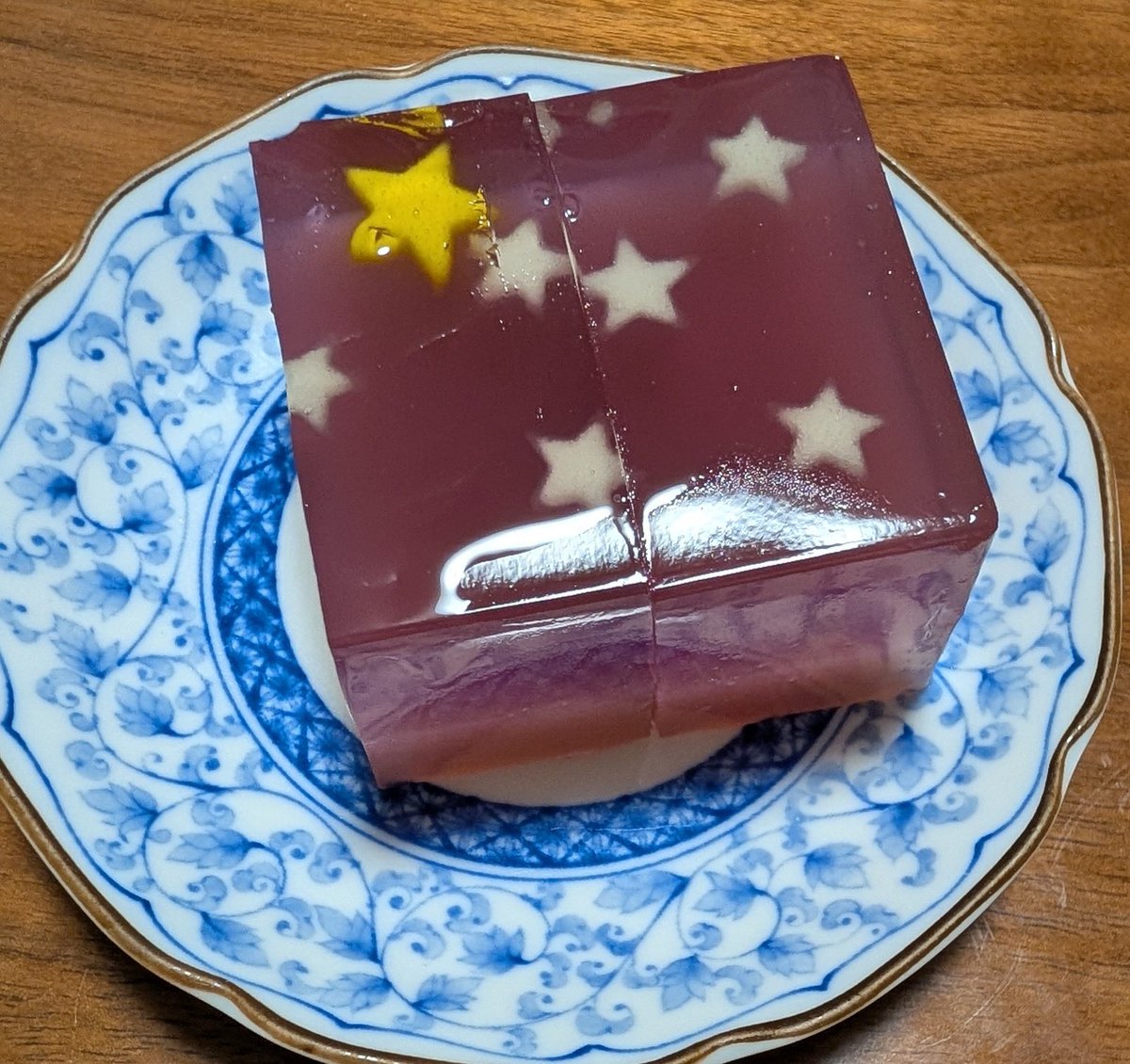 higa9668's tweet photo. 七夕らしい羊羹を食べました(^q^) https://t.co/ZJ5MUf4wBq