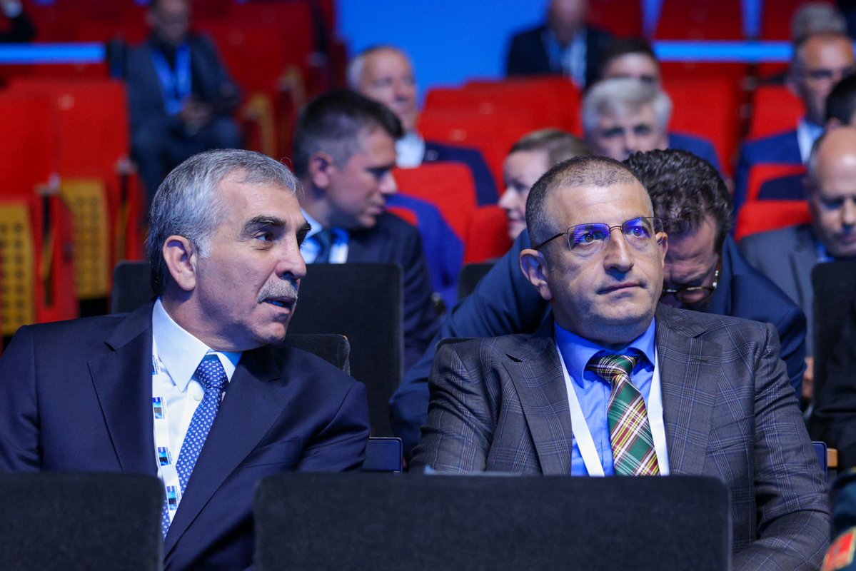 Eyupyildizlar's tweet photo. Ülkü Ocakları Eğitim ve Kültür Vakfı tarafından ATO Congresium’da düzenlenen TeknOcak Teknoloji ve İnovasyon Festivali kapsamındaki çalışmalar, tanıtımlar ve sunumlara ilişkin değerlendirmelerimizi, Baykar Genel Müdürü Sayın Haluk Bayraktar ile paylaşma imkânı bulduk.

TeknOcak’ın; gençlerimizin bilim, teknoloji ve milli üretim alanlarında yetişmesine sunduğu katkıları ifade ederek, bu kıymetli çalışmaları yakından takip ettiklerini belirten Sayın Haluk Bayraktar’a, milli teknoloji hamlesine ve savunma sanayiimize sundukları katkılardan dolayı teşekkür dileklerimi ilettim.