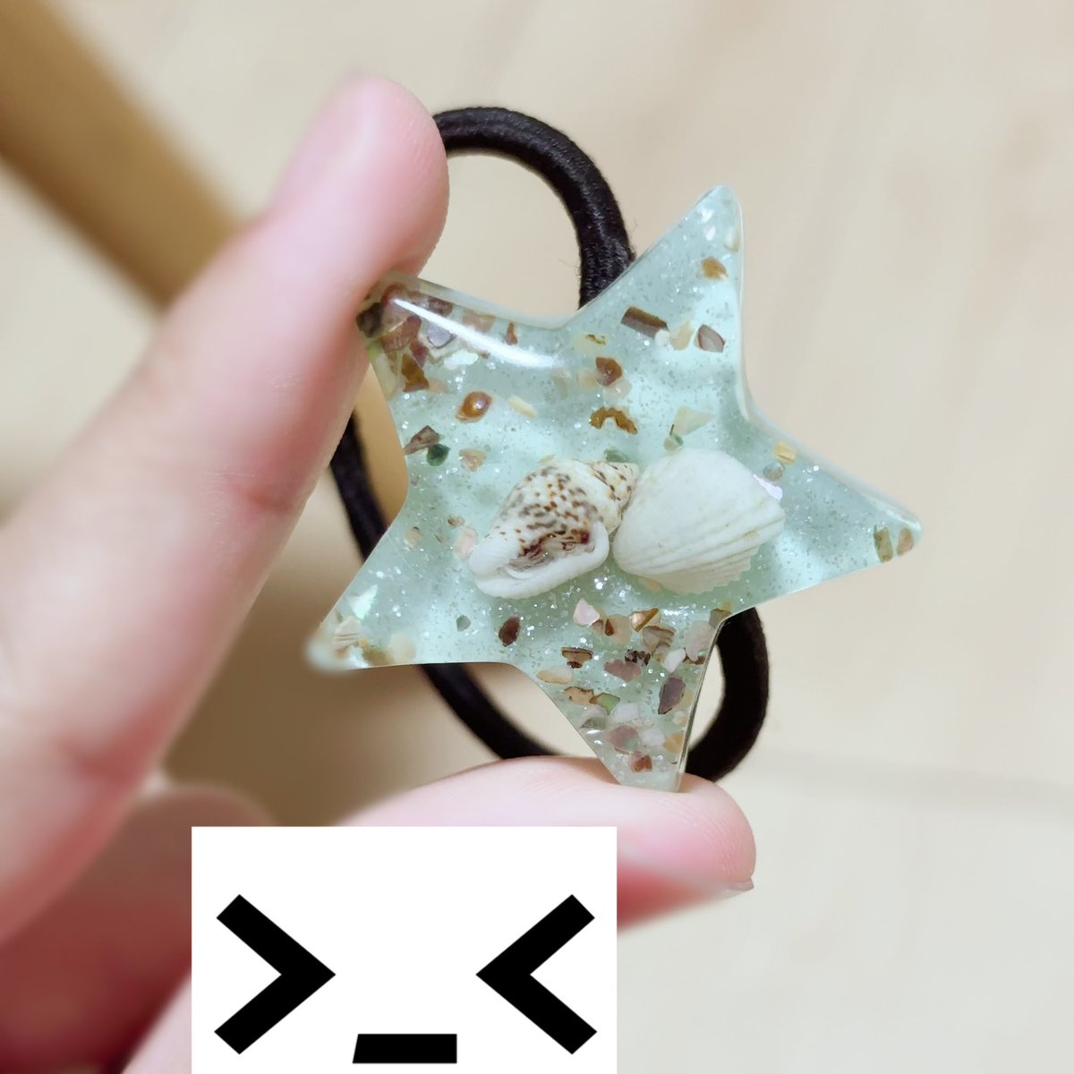 taroux1y's tweet photo. 今見たら全然似てないけど既視感あるって思って急いで撮った笑˃ 𖥦 ˂ https://t.co/vbrUuEoIEG