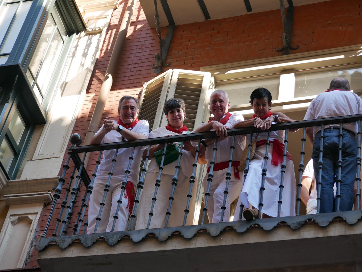 AITOR_ESTEBAN's tweet photo. Eskerrik asko, Urkullu Lehendakaria, gure Herriari eta gure Alderdiari egindako ekarpenagatik.

Zorionak eta gora San Fermin! https://t.co/vsy7UKG2vN