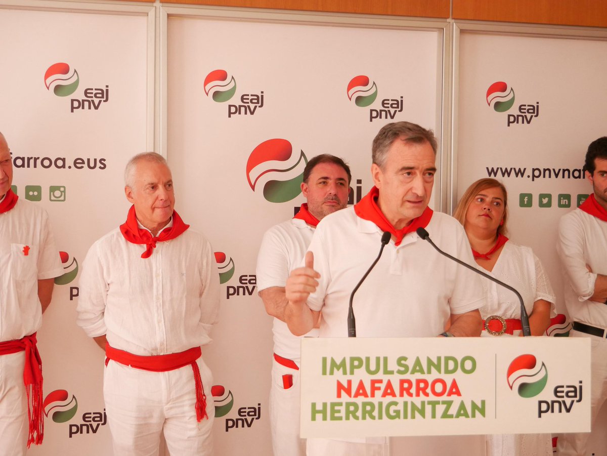 AITOR_ESTEBAN's tweet photo. Eskerrik asko, Urkullu Lehendakaria, gure Herriari eta gure Alderdiari egindako ekarpenagatik.

Zorionak eta gora San Fermin! https://t.co/vsy7UKG2vN