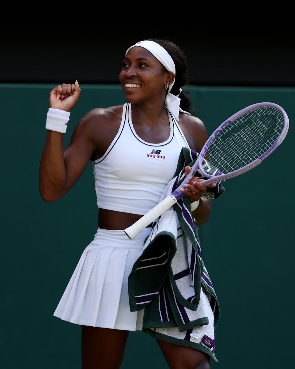 usopen's tweet photo. All smiles heading into her first Wimbledon singles semifinal! https://t.co/B8aR4vLR37
