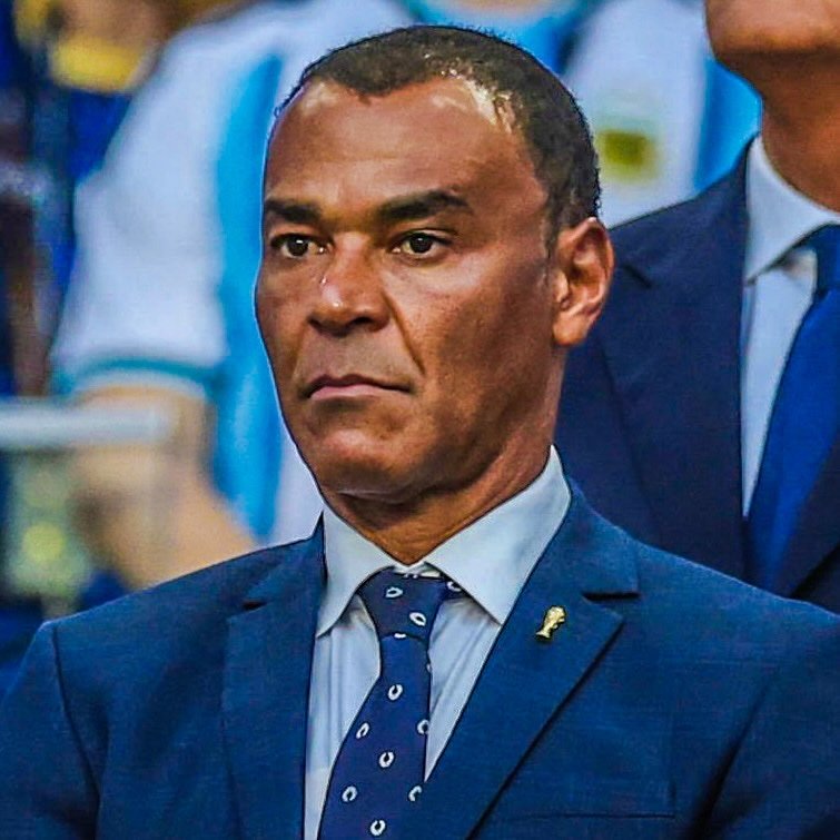 Azuri99's tweet photo. 🇧🇷 🗣️ كافو في عام 2023:

 "أخشى أنه كلما زاد عدد البرازيليين المنتقلين إلى الدوري الإنجليزي الممتاز، قلت فرص البرازيل في الفوز ب كأس العالم !!

تخيل أن تغسل وسائل الإعلام دماغك أسبوعيًا لتجعلك تعتقد أنك الأفضل في العالم ..

 بينما أنت في الواقع بعيد كل البعد عن ذلك." https://t.co/ZV8ainiFPc