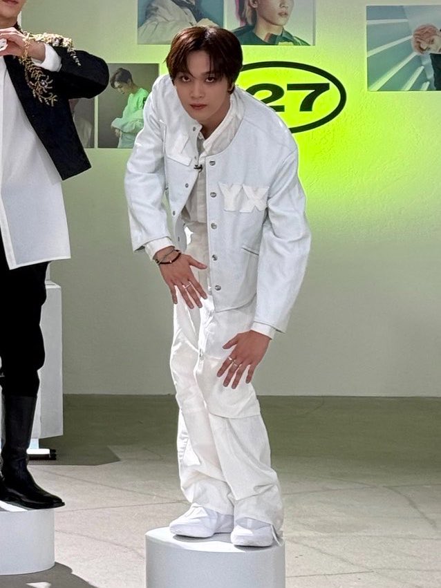 what is his problem lfmskxksk