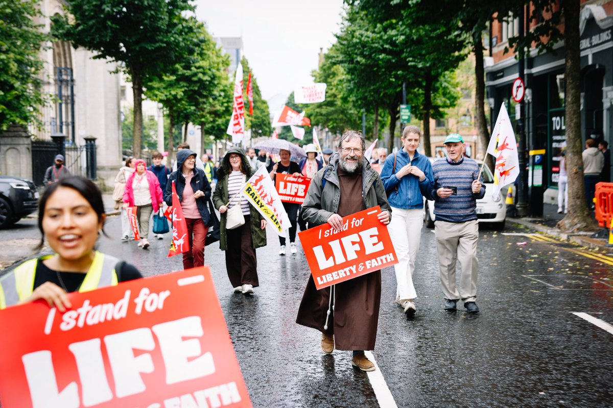 YouthforLifeNI2's tweet photo. The future is shaped by those who are willing to speak when silence is easier.🔥👏🏻
Rally for Life, Liberty & Faith 📍Belfast
#StandUpForLifeLibertyAndFaith #RallyforLife #WhyWeMarch https://t.co/RCbCBPR6nD