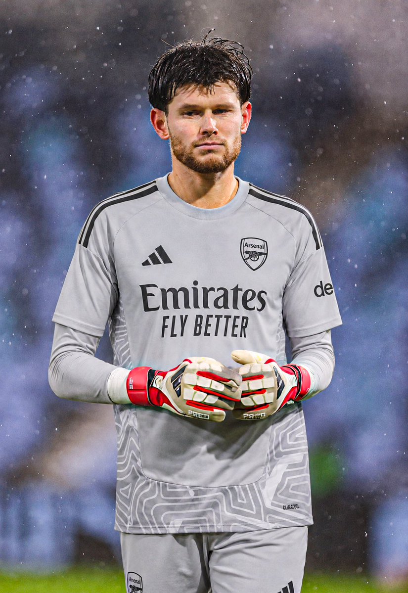 now_arsenaI's tweet photo. 🚨BREAKING: Arsenal have agreed a deal to sign goalkeeper Illan Meslier on a free transfer after the expiration of his contract at Leeds United.

[@TheAthleticFC] https://t.co/oxCKsZZ6Rd