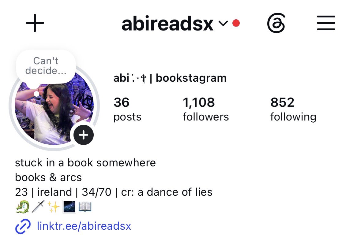 abireadsx's tweet photo. #booktwt 

i am also on insta/tiktok if you want to give those a follow 🤭 https://t.co/HDoBsPK7sA
