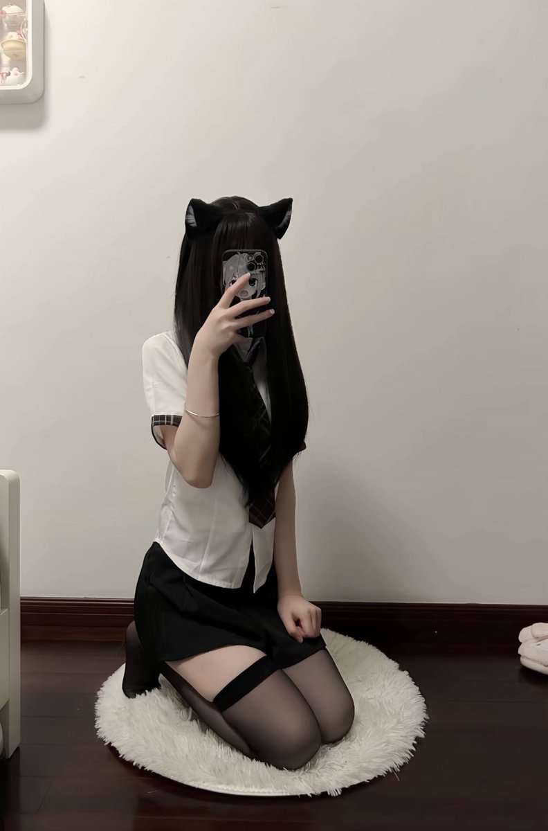 LatriceRoo17196's tweet photo. 有人想锐评一下我13岁的福嘛🥹

赶紧看，我要删了哇… https://t.co/a0Viii5DqG