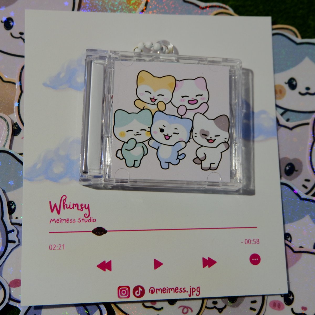 marielelou24_1D's tweet photo. Emlo PH midzy midzy!! Together with 
@danielipayne, will be giving freebies on d-day ✨

- mbf "meimess studio" on fb
- rt &amp; like 
-time and place: TBA

sabihin niyo thank you ITZY kasi bumalik ulit sila dito ahuhu! see u all <3

#ITZY_TUNNELVISION_MANILA #ITZY_TUNNELVISION https://t.co/ofSTsCA6V4