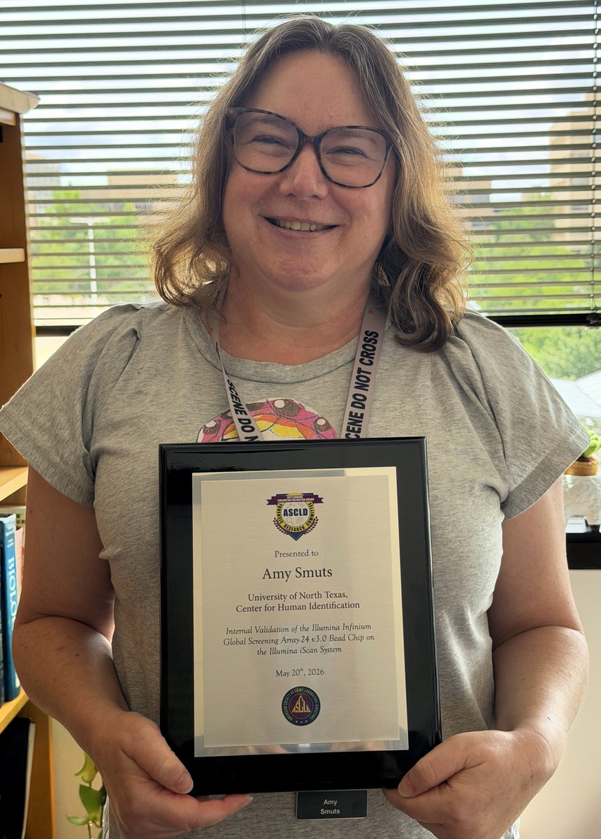 UNTHSC_CHI's tweet photo. Congratulations to Amy Smuts, CHI's Forensic Validation Coordinator, for being selected by ASCLD for the Outstanding Evaluation/Validation Award for the Internal Validation of the Illumina Infinium Global Screening Array-24 v3.0 Bead Chip on the Illumina iScan System! Way to go! https://t.co/NCHpZC1uhM