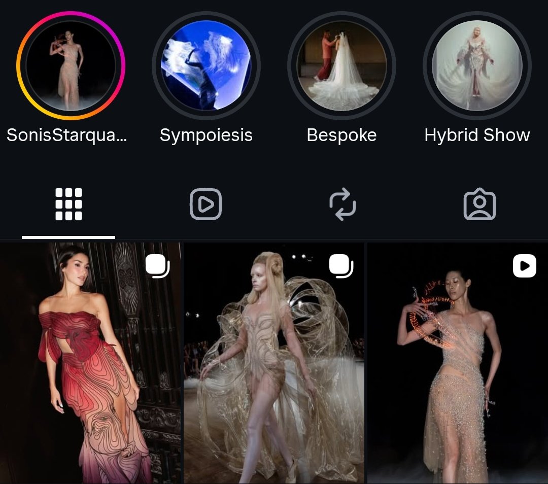 pietrinoamala's tweet photo. Hande was chose as the cover photo for Iris Van Herpen’s latest photo dump dedicated to the fashion show guests 👏🏻👏🏻 #HandeErçel https://t.co/ouyUEA4twY