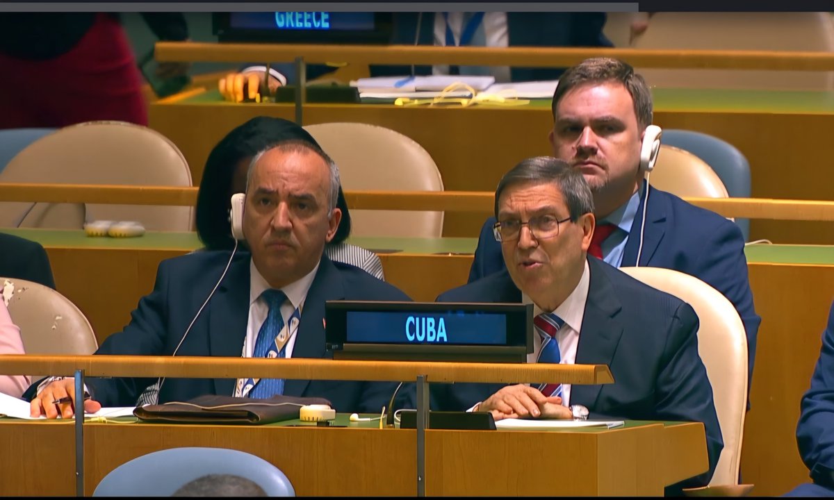 EugenioMtnez's tweet photo. A pesar de las presiones y amenazas de EEUU, Cuba 🇨🇺 es apoyada por 136 países que deciden llevar a cabo el debate en la Asamblea General de la ONU "Necesidad de poner fin al Bloqueo económico, comercial y financiero impuesto por los EEUU contra Cuba"
#CubaNoEsUnaAmenaza https://t.co/jv3tRdOp95