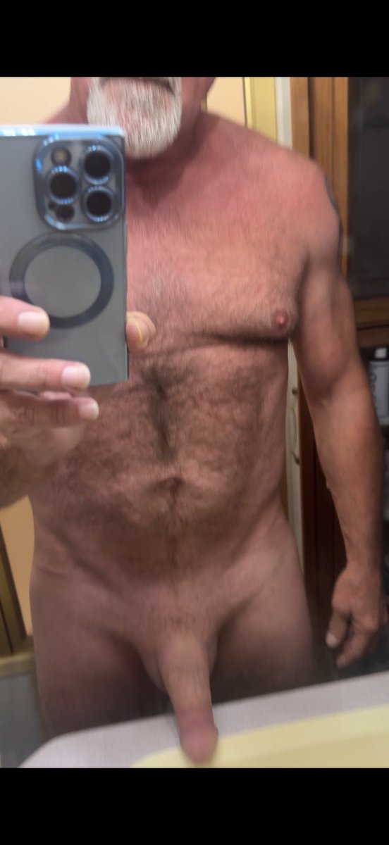 kinkydad68's tweet photo. https://t.co/BlWV1IoYPv

Limp dick daddy after body grooming this morning before I head to the gym and work out https://t.co/TLD67j6Ivq