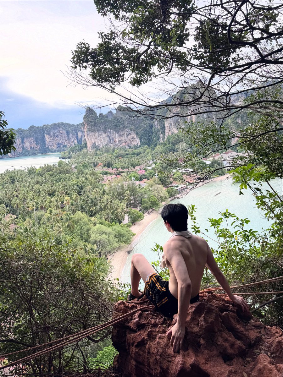tuck_korn's tweet photo. โอโหหหหห วิวดีเว่อร์ ⛰️🤭😂

#mytonsrn @mytonsrn 
#ต้นรักของศรัณญ์ https://t.co/cWX5rDB51p