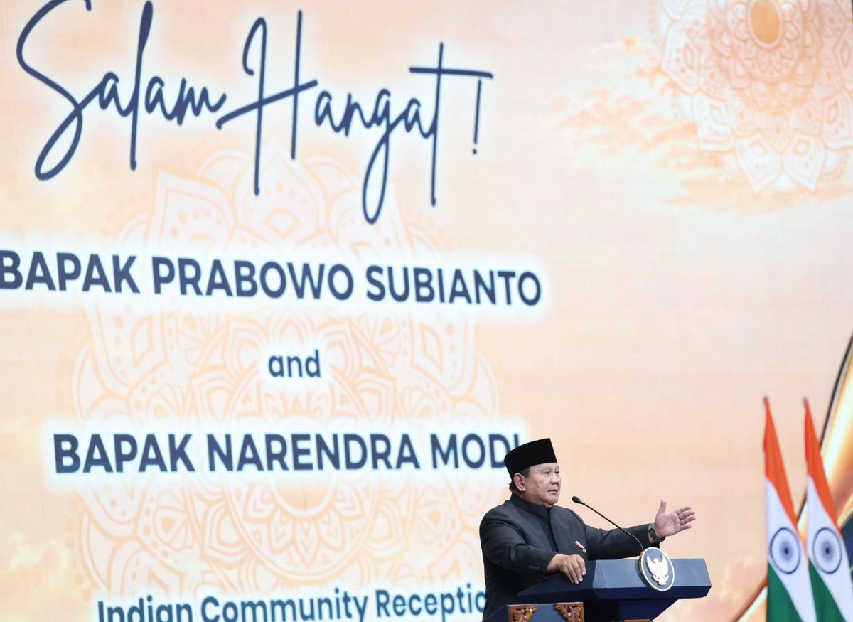 narendramodi's tweet photo. Delighted that my friend, President Prabowo Subianto, joined the community programme in Jakarta and made the occasion even more memorable. His address clearly reflected his affection for the people of India.

@prabowo https://t.co/czNiyvM0nj