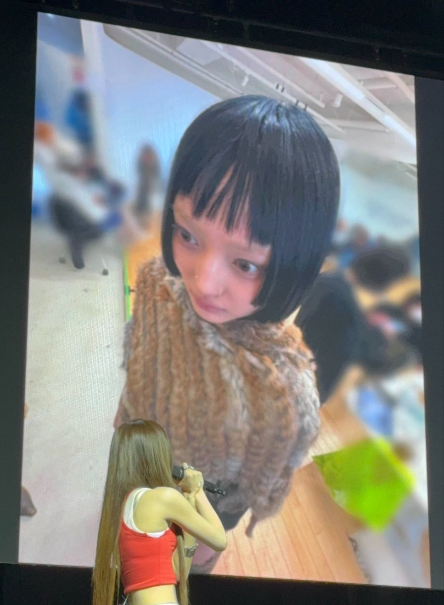 keytimbits's tweet photo. 원본 가지고 싶다… https://t.co/gFWnCm3lo3