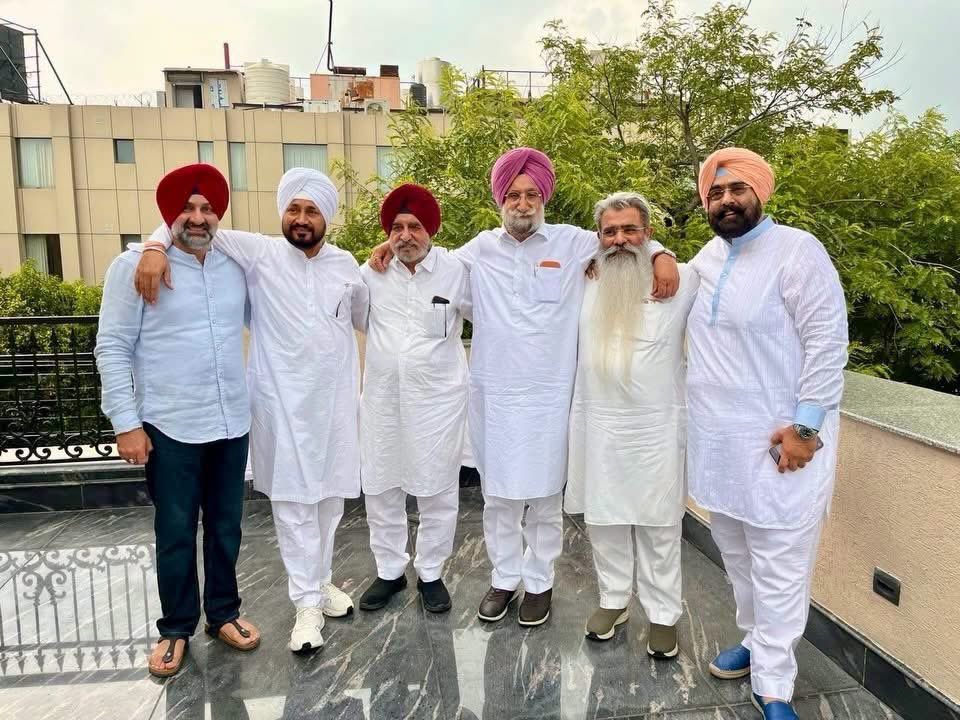 TheStateLens's tweet photo. Senior Congress leader Tript Rajinder Singh Bajwa, who is widely regarded as  the main figure of so-called “Channi camp,” clarified the group’s stand while addressing the media.

He made the following points:

No decision has been taken by any of them to boycott the meetings convened by Bhupesh Baghel.

If they are invited, they will definitely attend the meetings. There is no question of staying away.

Bhupesh Baghel is the party high command’s appointed in-charge, and they will travel to Chandigarh to meet him.

They will place their concerns before him and discuss all issues through the party’s internal forum.
