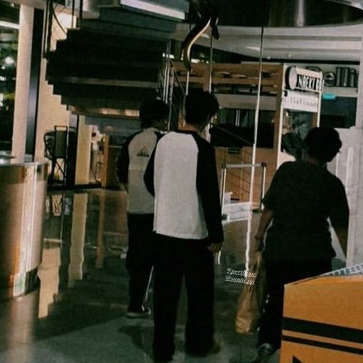 chubapie's tweet photo. living together allegation is getting real here... https://t.co/HXWpxIOk42