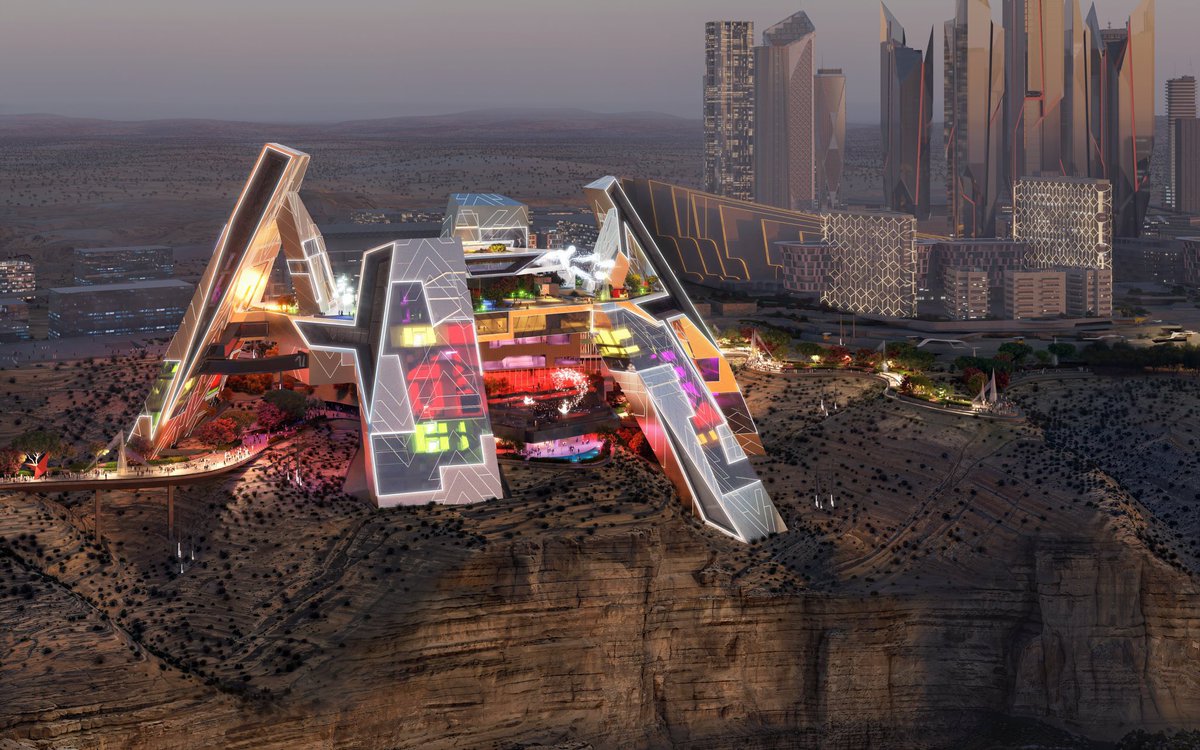 periodistan_'s tweet photo. Si prestan atención a los carteles publicitarios del Mundial, verán que hay uno que dice QIDDIYAH CITY.

¿Qué es eso? Una mega-ciudad futurista hecha para el turismo y el entretenimiento que está construyendo el gobierno de Arabia Saudita en medio del desierto.
En fin... https://t.co/8PEY3zdPXW