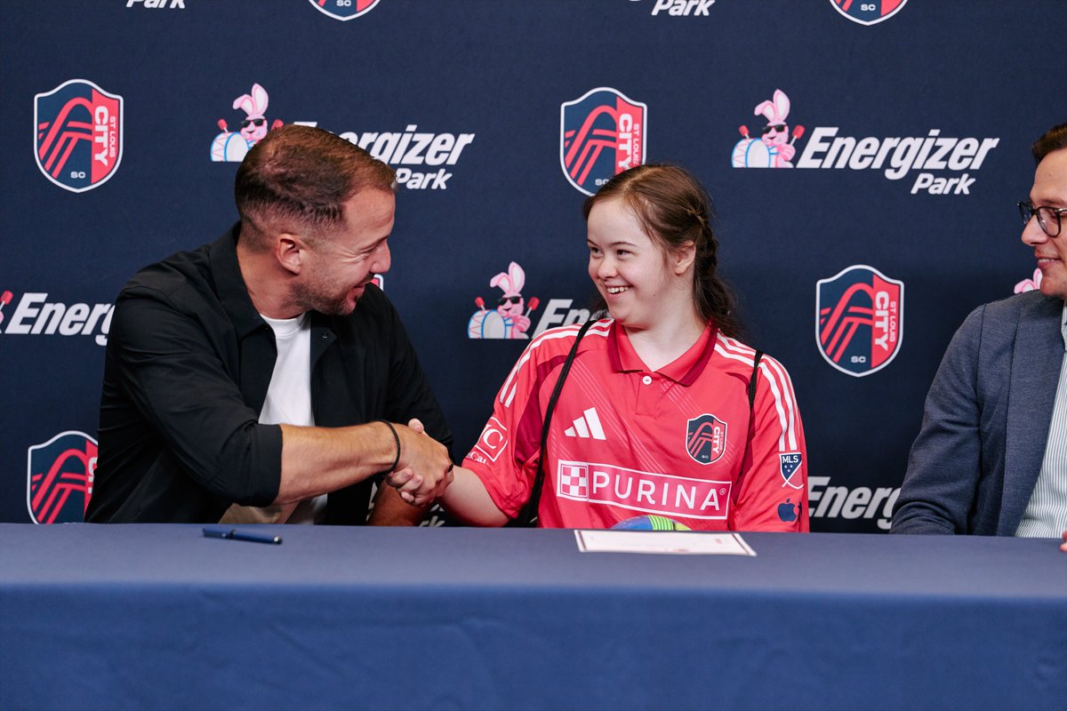 stlCITYsc's tweet photo. Introducing the 2026 #AllForCITY Unified Team! 💫

In partnership with @SOMissouri, these athletes will represent CITY on the pitch, compete against other MLS Unified Teams and remind us all that soccer is for everyone.

🤝 https://t.co/jFNcSw4x5n https://t.co/5F5cVTsyqF