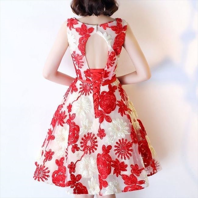 PreciousOffcial's tweet photo. こんにちは！ PreciousLady広報担当です💐

花柄 ノースリーブ ワンピース

結婚式や二次会、大切な記念日など、特別な一日を彩る「大人可愛い」ドレスをご提案しています🖤 きになったら、お気軽にお問い合わせくださいね。

詳細はこちらからご確認いただけます✨
https://t.co/CWLKzWbwLW https://t.co/tYz0bcNxeD