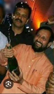 EducatedBilla's tweet photo. @zoo_bear Ventilators ka
Electoral Bonds ka
PM Cares ka
Mandir Donation ka
Green Plantation ka
Cow Shelter funding ka
Sabka Paisa Khayega Tera nandu https://t.co/6MDdIuJxdS