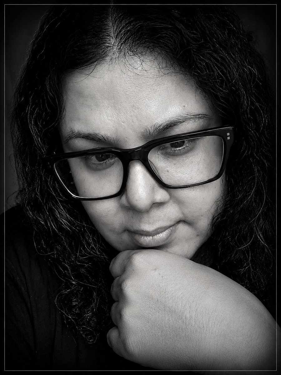 SapanKayCee's tweet photo. Sometimes, I wish I could leave behind this loud, colourful world and return to the timeless beauty of black and white. A world where simplicity was elegance, silence was comforting, and peace wasn’t a luxury—it was a way of life. No endless race, no need to impress anyone, just meaningful thoughts, quiet moments, and unwavering focus. In a world chasing attention, I choose clarity. Because the richest life isn’t the brightest one—it’s the one that brings peace to your soul. Sometimes, going back to simplicity is the most powerful way to move forward.

#blackandwhite #simplicity #silence #simpleliving #lifequotes