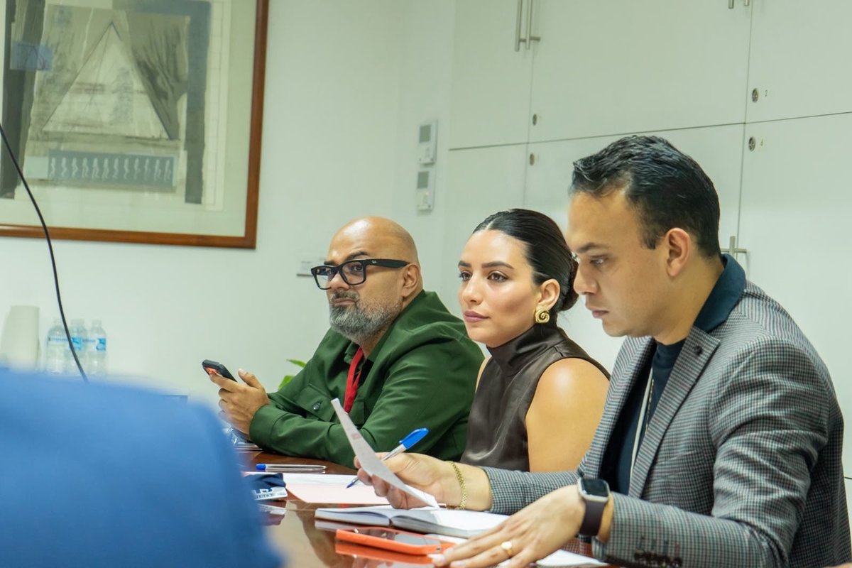 TDanielaMunoz's tweet photo. 🏗️ Fortalecer el patrimonio del ISSSTE también es transformar.

Como parte del equipo que encabeza @RockAvilaISSSTE, participamos en una reunión de trabajo con el @INDAABIN para fortalecer la estrategia que impulsa el Plan de Obras del @ISSSTE_mx.

Esta coordinación nos permite avanzar en el fortalecimiento del patrimonio institucional y agilizar los proyectos que se traducen en mejores espacios y servicios para la derechohabiencia. 🤝🇲🇽

#ISSSTE #Infraestructura #México