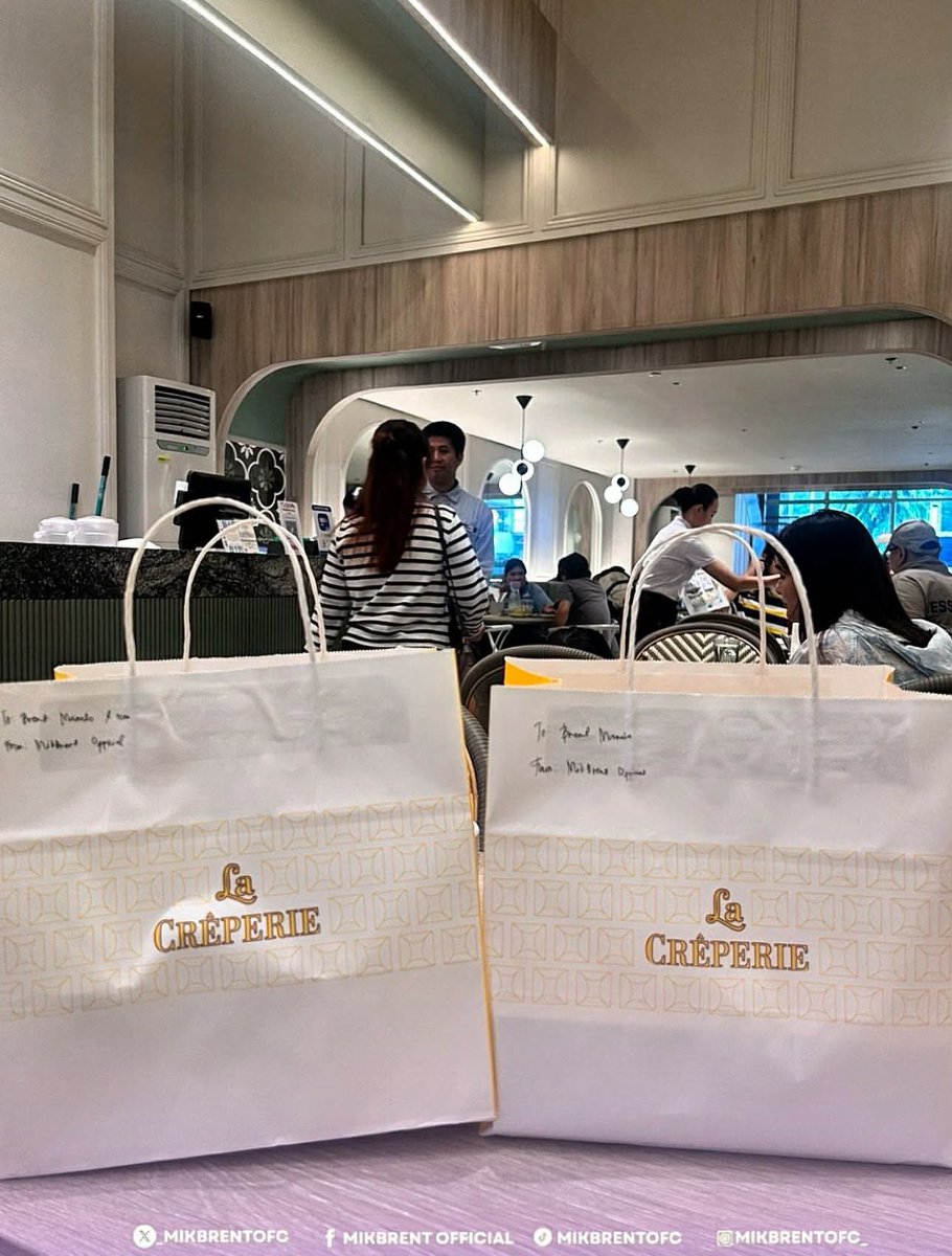 _MikBrentOFC's tweet photo. What a fun day with Brent at the kickoff of the 52nd MMFF in Greenhills! 

We made sure to bring Brent and his team a little something to keep them fueled for the day.

Seeing you smile, enjoy the stage, and perform in front of such a huge crowd with growing confidence is so heartwarming, @brentymanalo! You continue to make us proud every single time.

We’ll always be rooting for you. 

LOVER BRENTY LIVE AT GH MALL
