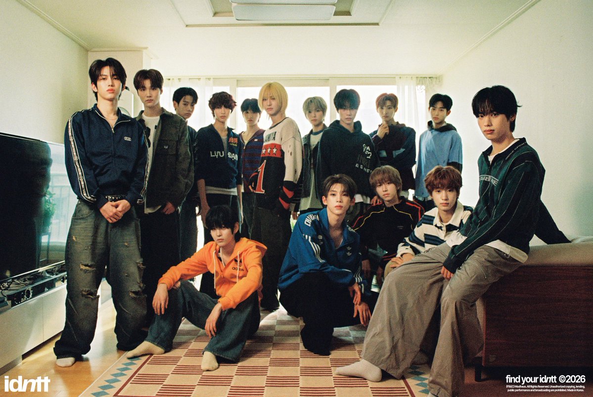 vrzjoon's tweet photo. ot15🧡💚                                    ot20🧡💚💙 https://t.co/WSIXEfAmOT
