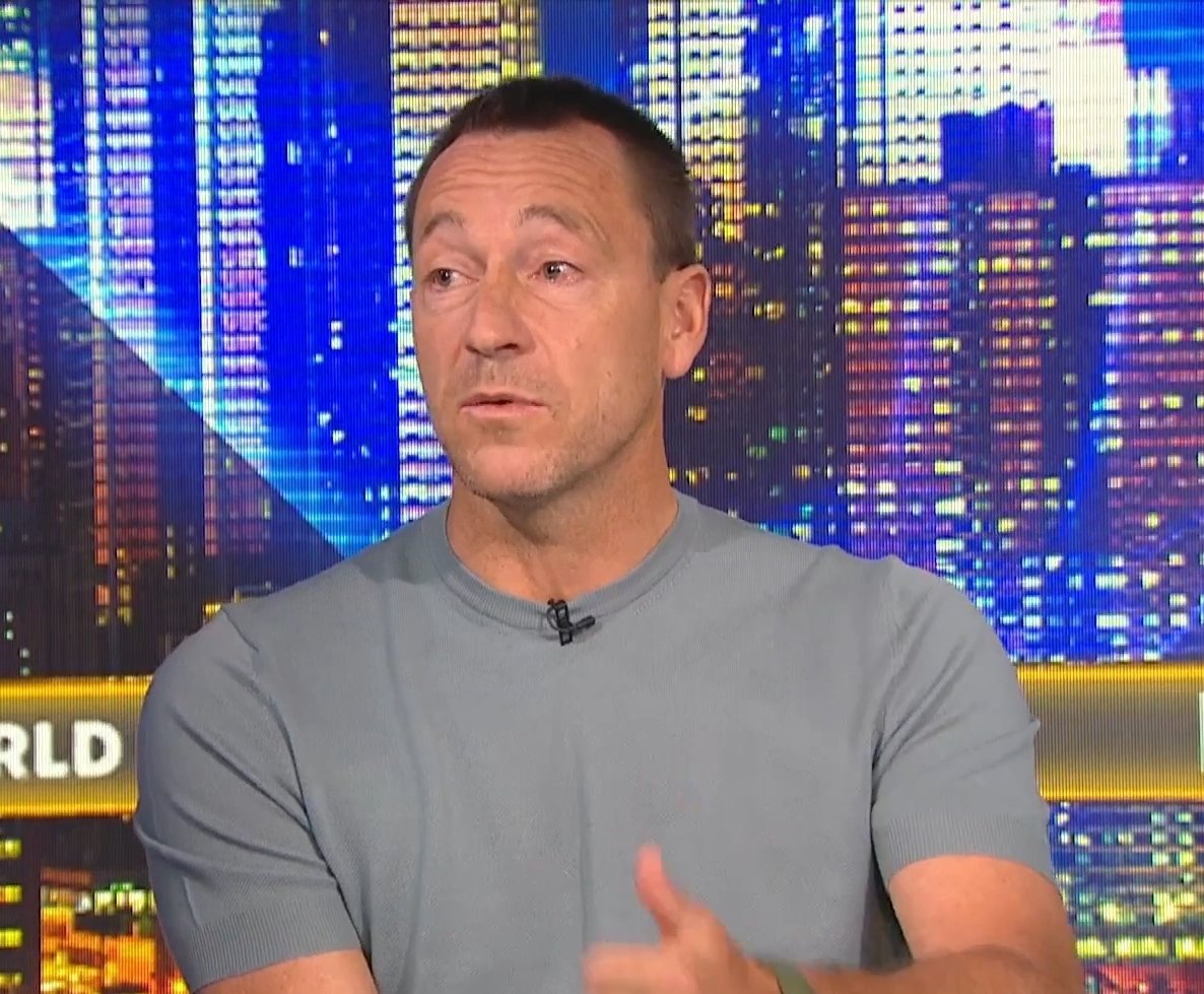 Blue_Footy's tweet photo. John Terry reacting to Sandro Tonali's move to Spurs:

🗣 “I f*cking HATE Tottenham… it’s the only team I hate”

I have to question the player… why would you go to Tottenham?”

~ @SportsUncensrd https://t.co/pZnkeaZm7r