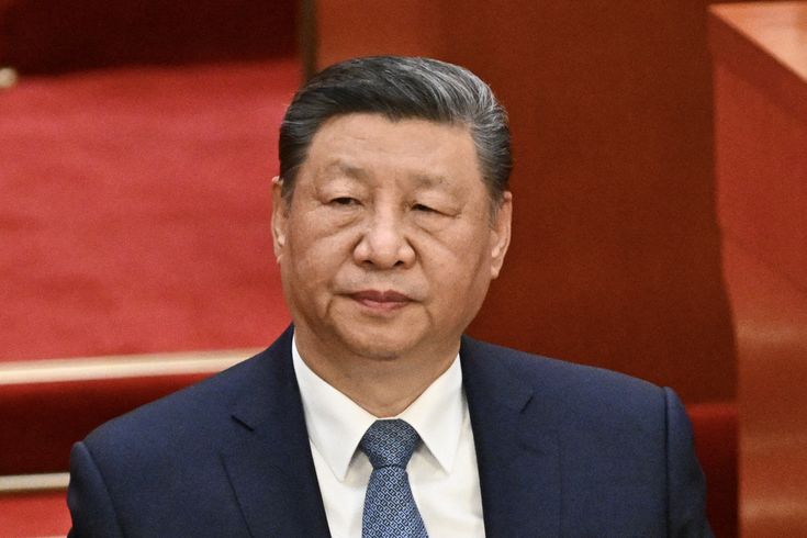 GlobalEyesX's tweet photo. 🚨 BREAKING: 🇺🇸🇨🇳

The U.S. has warned China it could face 100% tariffs if it continues purchasing Iranian oil.

China fired back: Our trade decisions are based on our own interests and market conditions. We buy from any country we choose—no one else decides for us.... View more https://t.co/DRH9B5XtK3