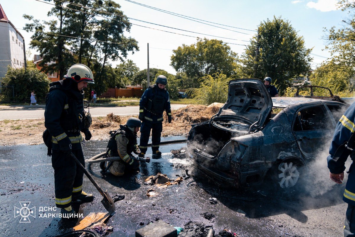 BohuslavskaKate's tweet photo. Russian airstrike on Kharkiv killed
​a 54-year-old man‼️

The attack injured 20 others, including 4 children, and damaged a medical facility, a school, a gas station, and several residential and warehouse buildings and cars. https://t.co/v3E0sGb3WE