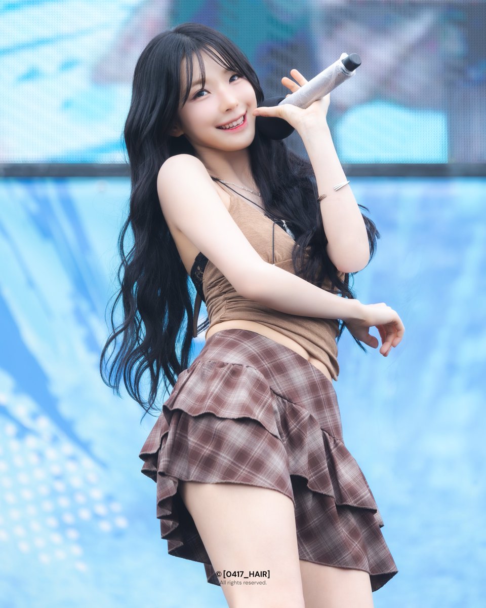 0417_hair's tweet photo. 260704 Water Music Pool Party 2P 

#프로미스나인 #fromis_9 
#백지헌 #白知憲 #BAEKJIHEON #JIHEON https://t.co/98yzjEGHrW