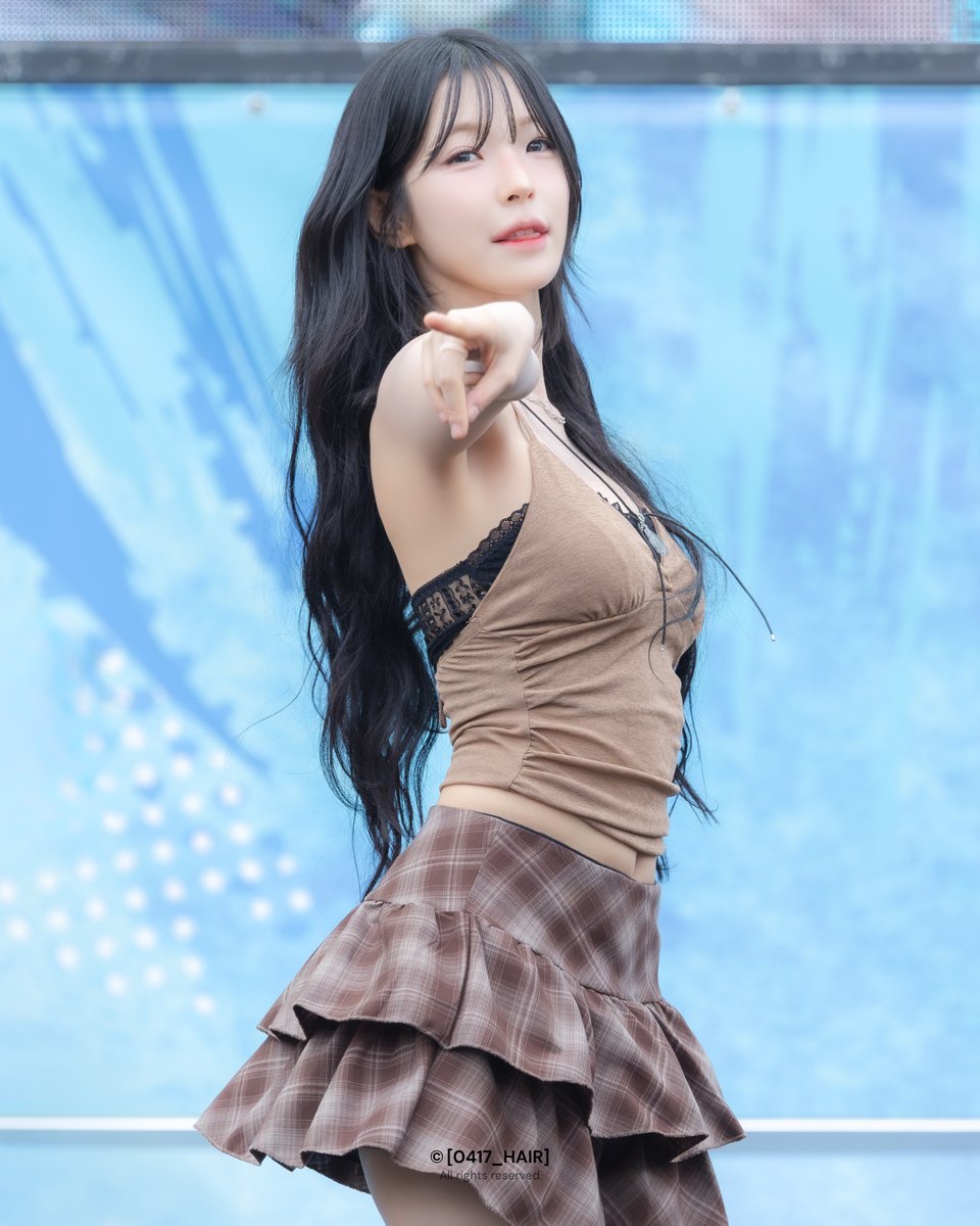 0417_hair's tweet photo. 260704 Water Music Pool Party 2P 

#프로미스나인 #fromis_9 
#백지헌 #白知憲 #BAEKJIHEON #JIHEON https://t.co/98yzjEGHrW