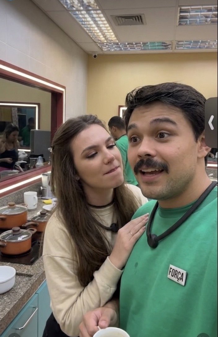 NaraLima136191's tweet photo. Desde já é #foraBia
A torcida de jack salva ele
E nós votamos em qualquer um pra tirar a safadinha🗣️🤮 https://t.co/6Vu6WdU7h3