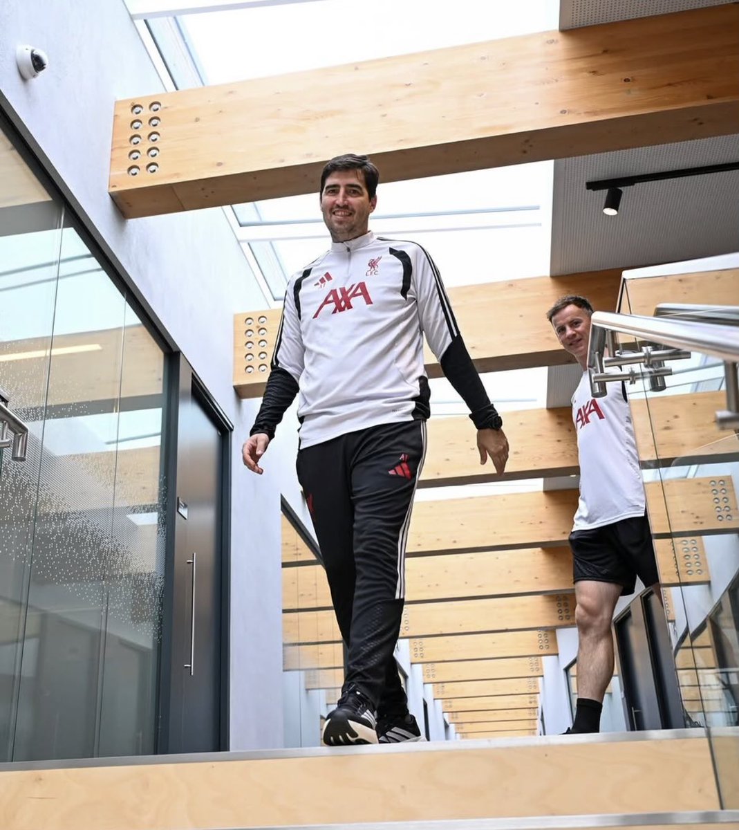 AnythingLFC_'s tweet photo. ANDONI IRAOLA ERA HAS OFFICIALLY BEGUN 🔥 🔥 https://t.co/UN1CJ5ZNxX