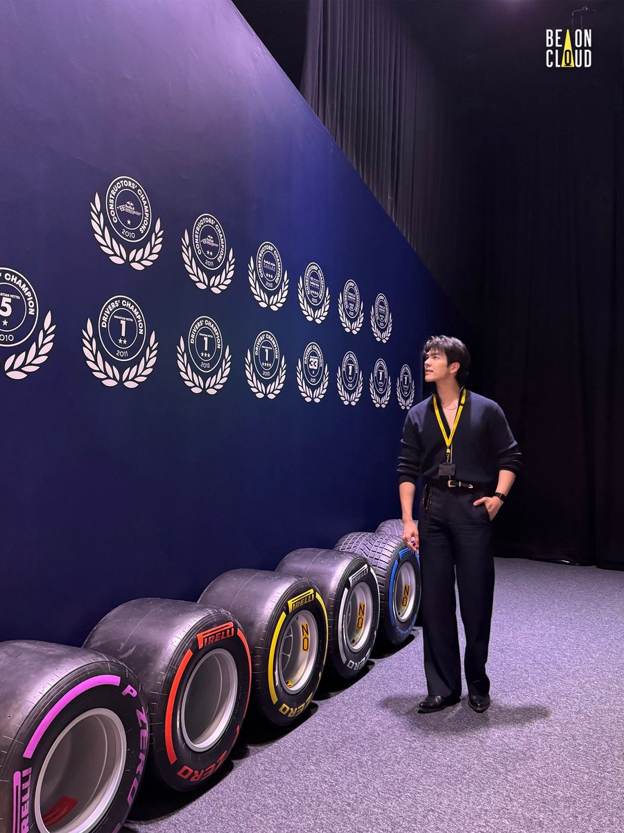 beoncloud_th's tweet photo. ภาพบรรยากาศ มาย ภาคภูมิ เยี่ยมชม Red Bull Racing Factory 🏎️ ในทริป Clear Men Charge To The Max at British GP 🏁

#ClearThailandXMile 
#ClearThailand #ClearMenThailand https://t.co/bWEKGoJgTx