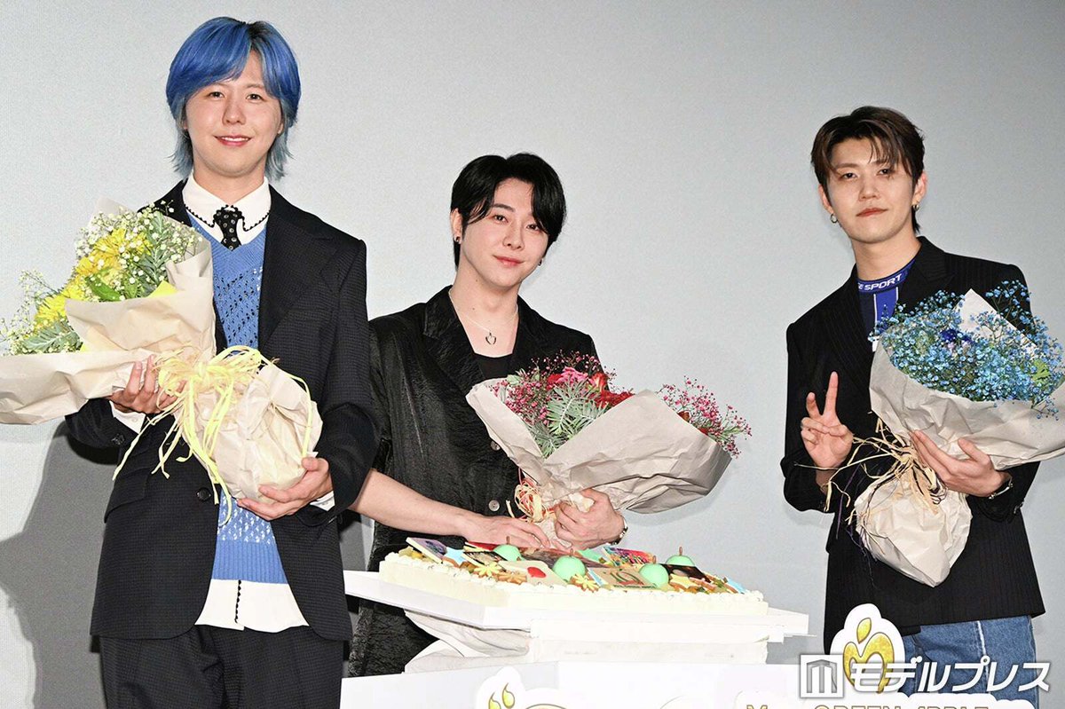 modelpress's tweet photo. 2026年7月8日は
＼Mrs. GREEN APPLEデビュー11周年🎉／

モデルプレスでは写真で1年を振り返り📸

ミセスとの思い出の1曲は？
JAM'Sのみなさん、リプで教えて💭

記事・写真も多数掲載中！
プロフィールのURLからチェック✅ https://t.co/qfjHEHt3qc