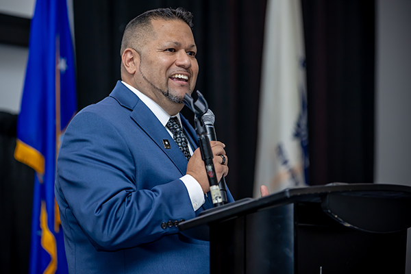 CSUSBNews's tweet photo. Congrats to CSUSB student and U.S. Army veteran Ralph Figueroa, recognized by GI Jobs as one of the nation's outstanding student veterans!πΊπΈπ
π Read more: https://t.co/n0GsJ7e06D
#CSUSB #Veteran #IE #CoyotePride #Boldvision https://t.co/Ir9kZIIuRC